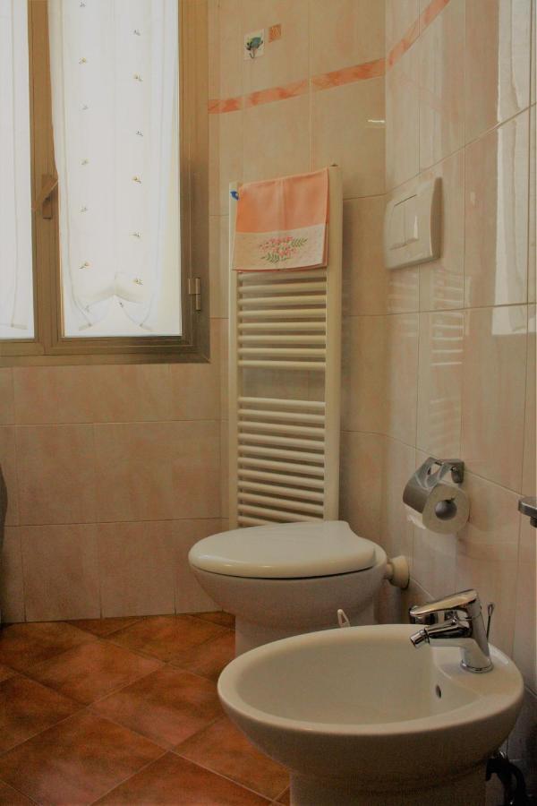 Casa Il Gelsomino Lägenhet Bologna Exteriör bild